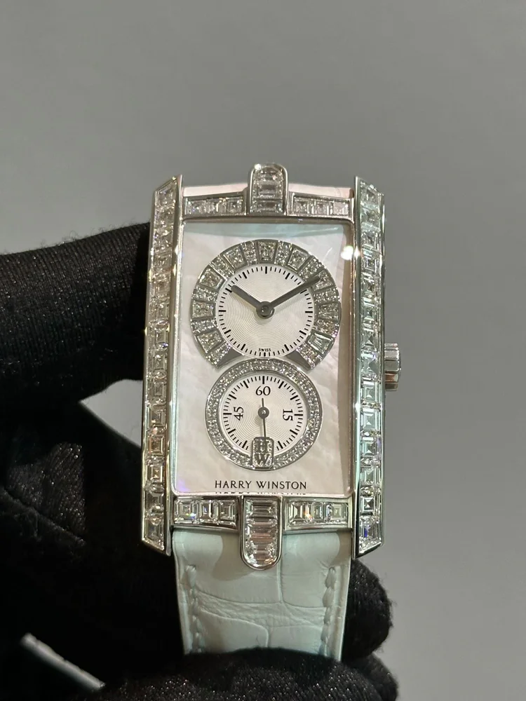 Harry Winston Avenue 331/UQW